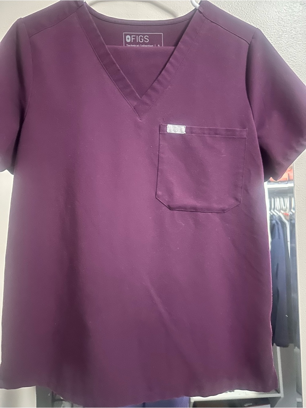 FIGS Women’s Catarina top and Kade bottoms Size Small Deep Purple
